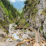 Bergkristallhaus Apartmán *