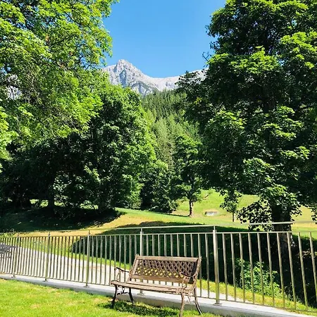 Bergkristallhaus * רמסאו אם דכשטיין