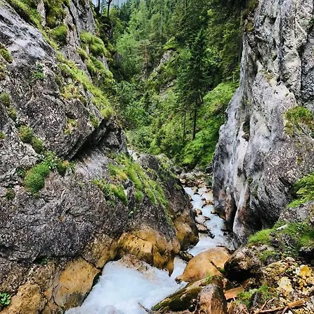 Апартаменты Bergkristallhaus